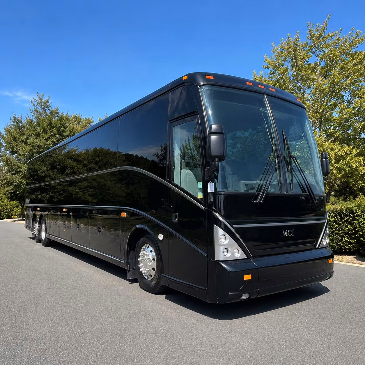 airport transfer shuttle buses for suffolk business travelers