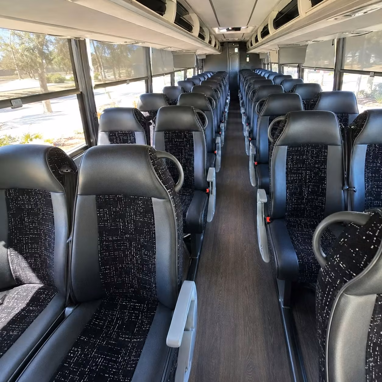 charter bus rentals to norfolk tides and norfolk admirals games from suffolk