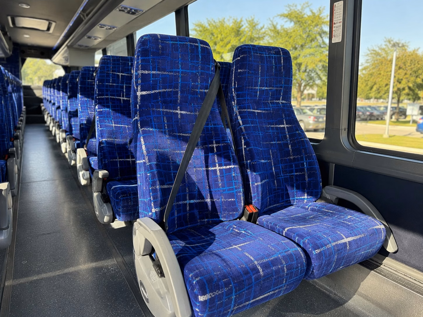 shuttle guests between suffolk hotels and your wedding ceremony